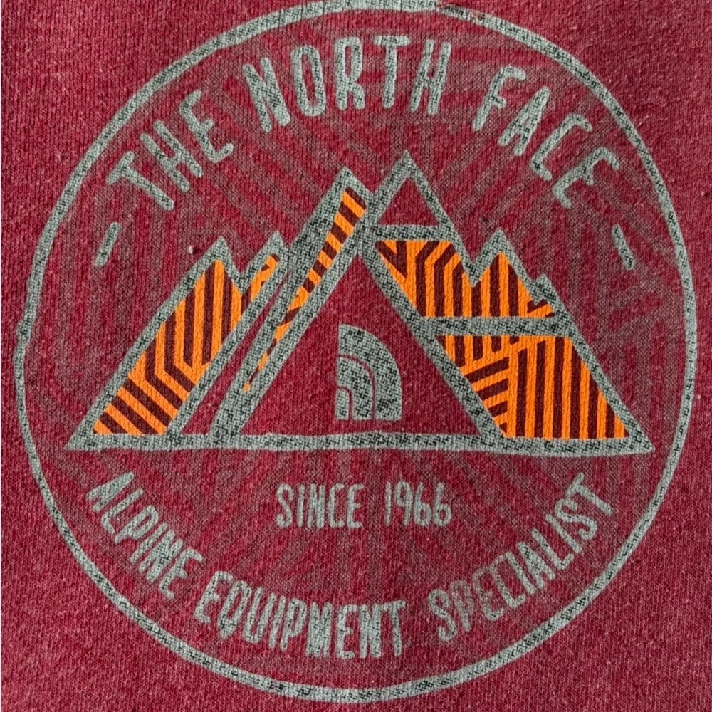 The North Face Men's Crewneck Sweatshirt in Rust Red